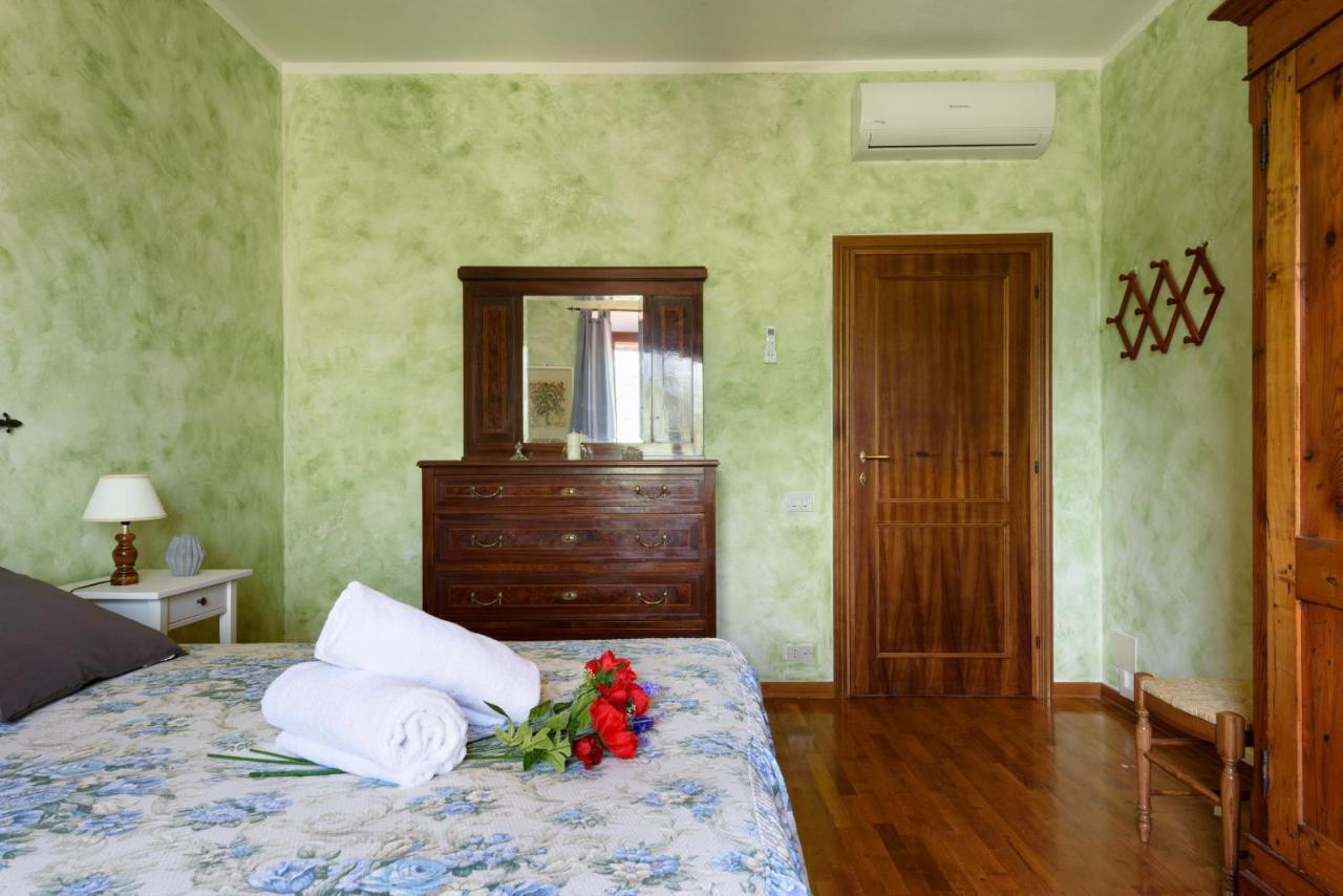 Villa Il Campo Degli Ulivi Ponte A Bozzone 外观 照片